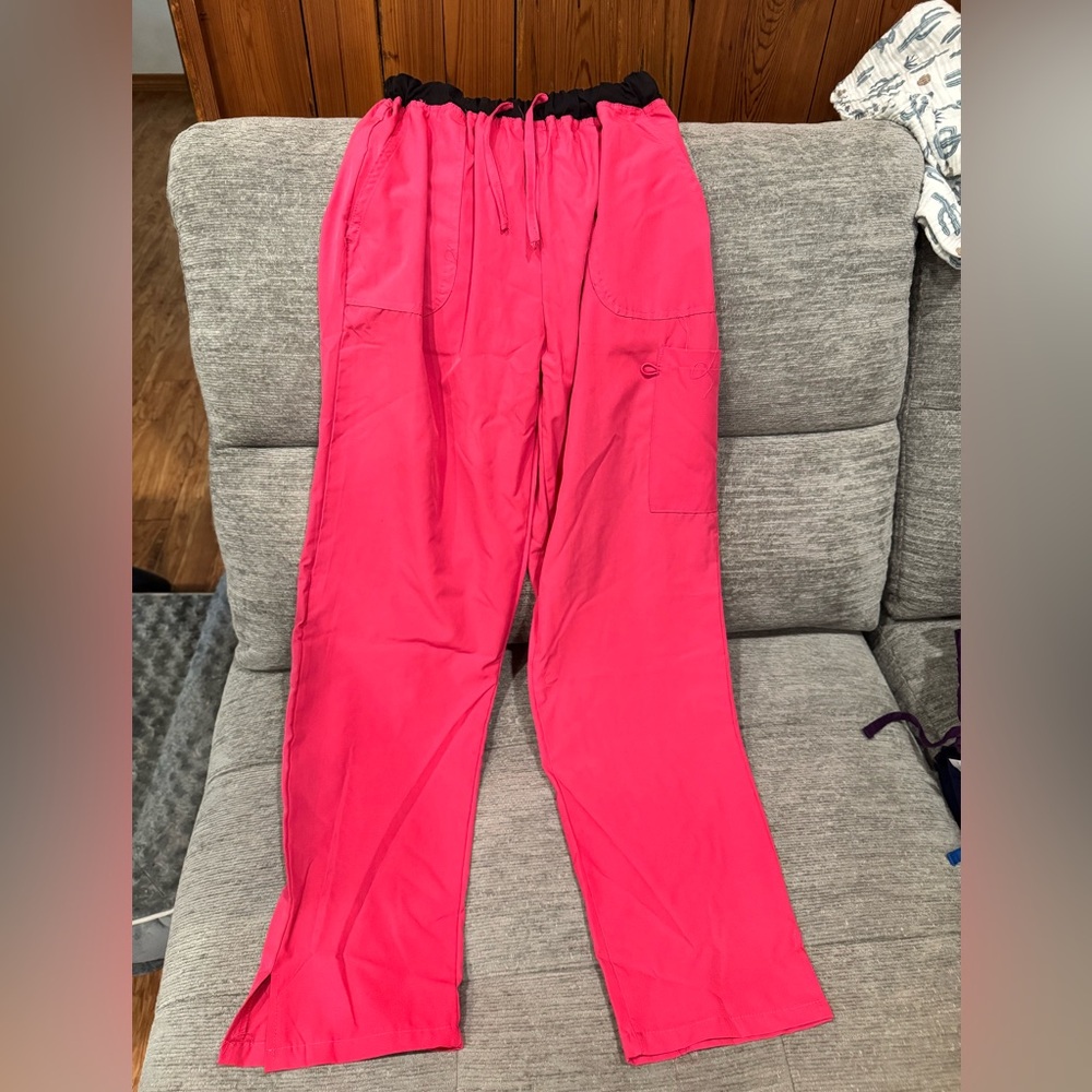 Scrub pants
